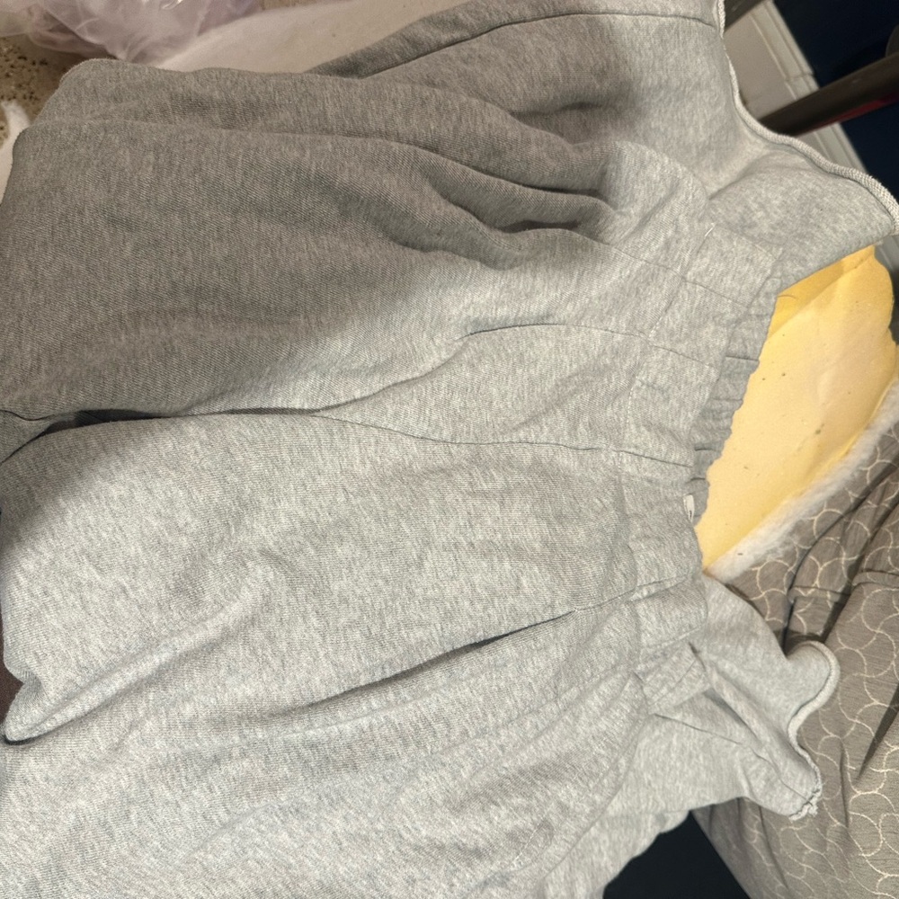 Like new Gray wide leg aerie sweatpants